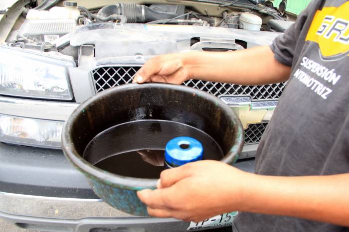 taller mecanico, reparacion carros, mecanico