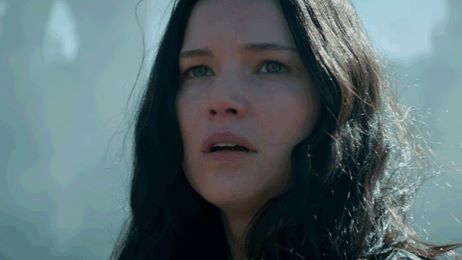 Katniss Everdeen vuelve al distrito 12. 