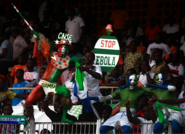 Aficionados durante un partido de eliminación para la Copa Africana de Naciones 