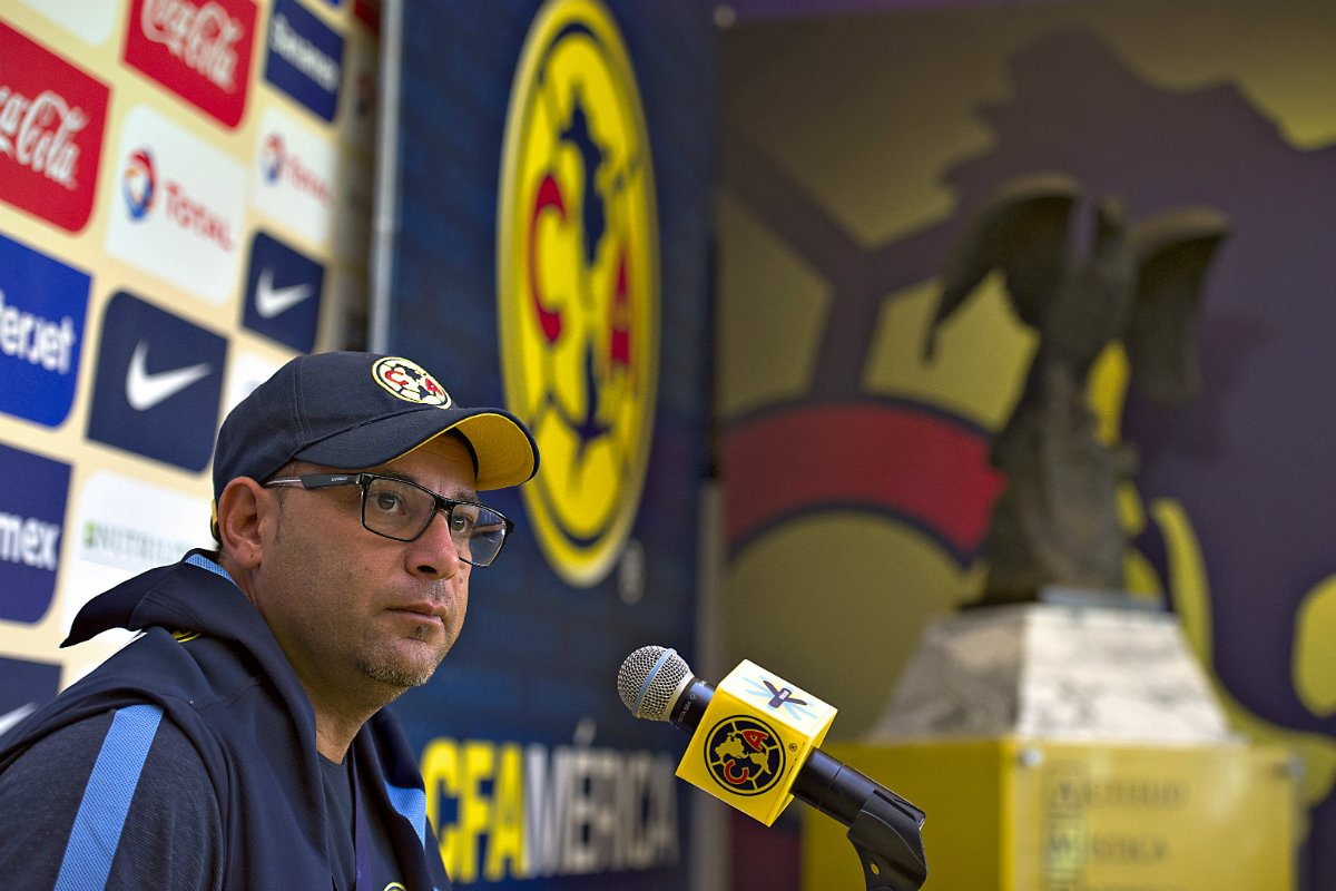 Antonio Mohamed en conferencia de prensa 