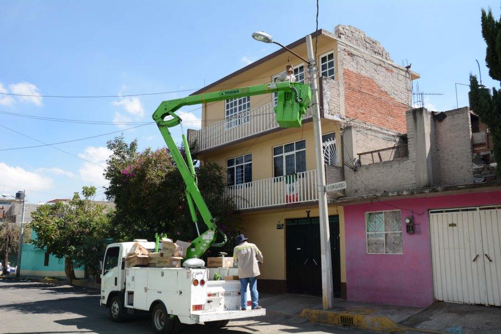 Programa "Iluminemos tu ciudad" beneficiará a Iztapalapa.