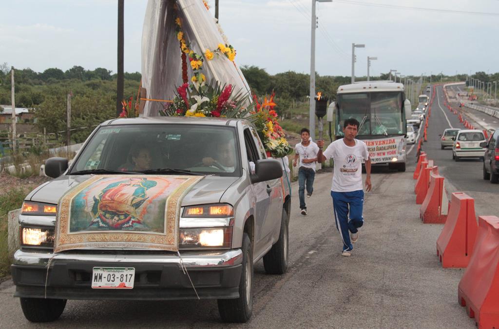 El Lic. José Francisco Chavira Martínez, es el principal promotor y organizador de esta Antorcha Guadalupana.