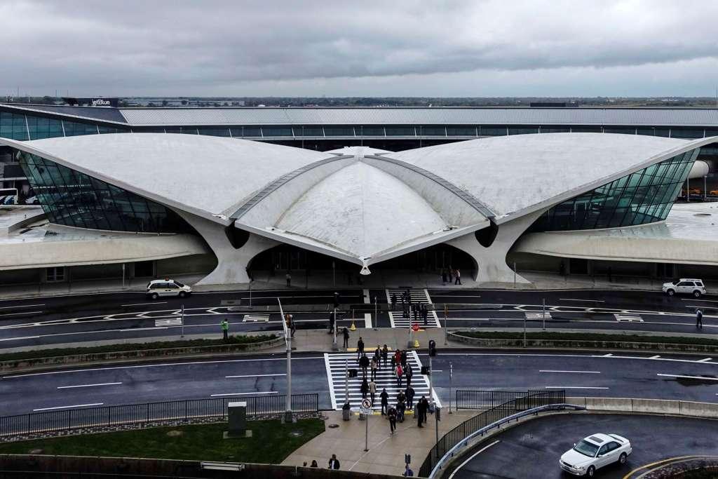 El aeropuerto JFK de Nueva York será uno de los lugares donde podrán aterrizar los pasajeros de países afectados por ébola.