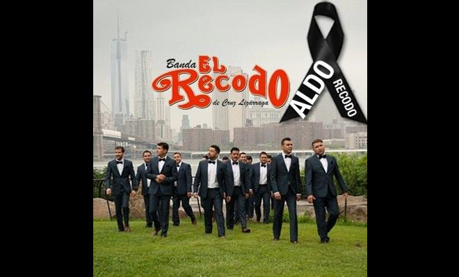 La agrupación subió esta foto a su Twitter, en señal de luto por la muerte de su compañero Aldo Sarabia. 