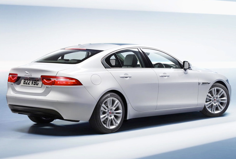 En el Paris Motor Show de este mes, Jaguar lanzó el XE que cuenta con un precio de 27 mil libras, el modelo más barato de la marca.