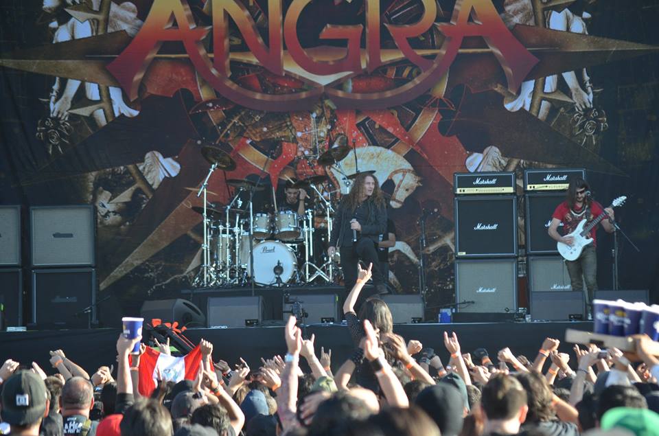 Emocionó Angra en el  Hell & Heaven. 