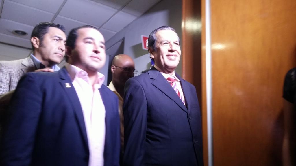 Rogelio Ortega en el Congreso de Guerrero.