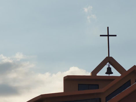 En denominaciones protestantes, la liberación es un método más libre para expulsar demonios.