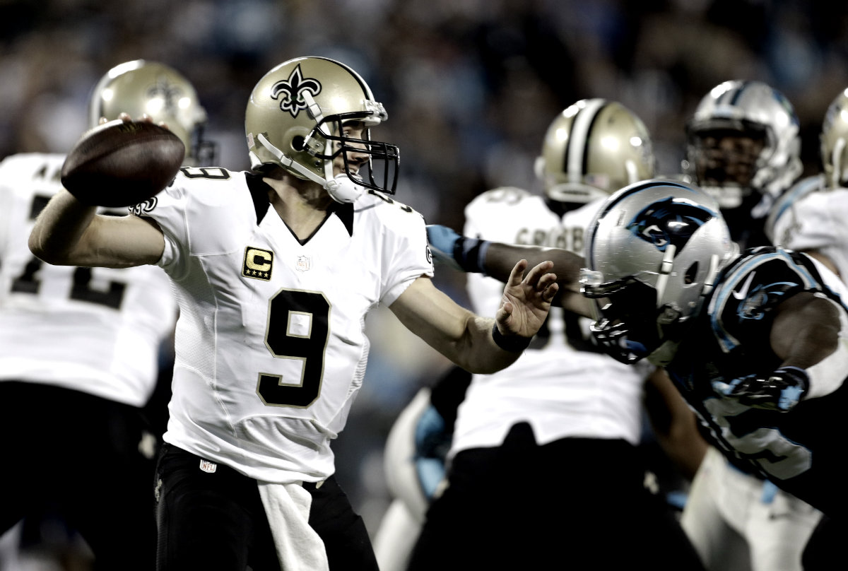 Drew Brees lanzó para 297 yardas 