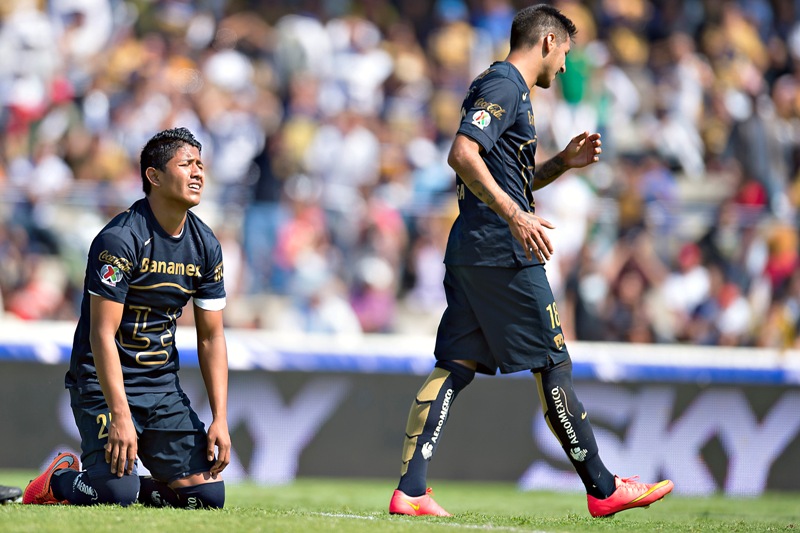 Daniel Ramírez en el césped de CU