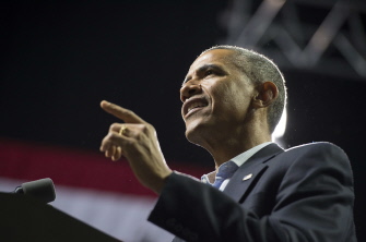 Barack Obama habla durante un acto de campaña en apoyo a Tom Wolf, candidato demócrata a gobernador de Pennsylvania, en Filadelfia
