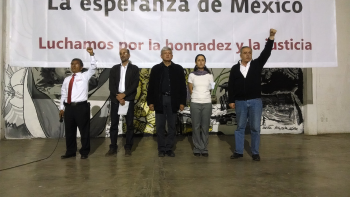 López Obrador durante la asamblea en San Miguel Topilejo, en la delegación Tlalpan.