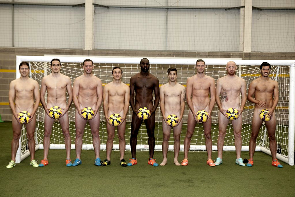 Desnudo con causa de los “hammers”