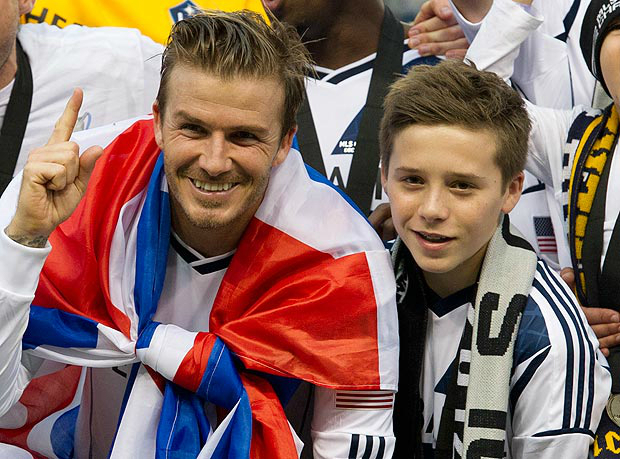 David Beckham y su hijo Brooklyn