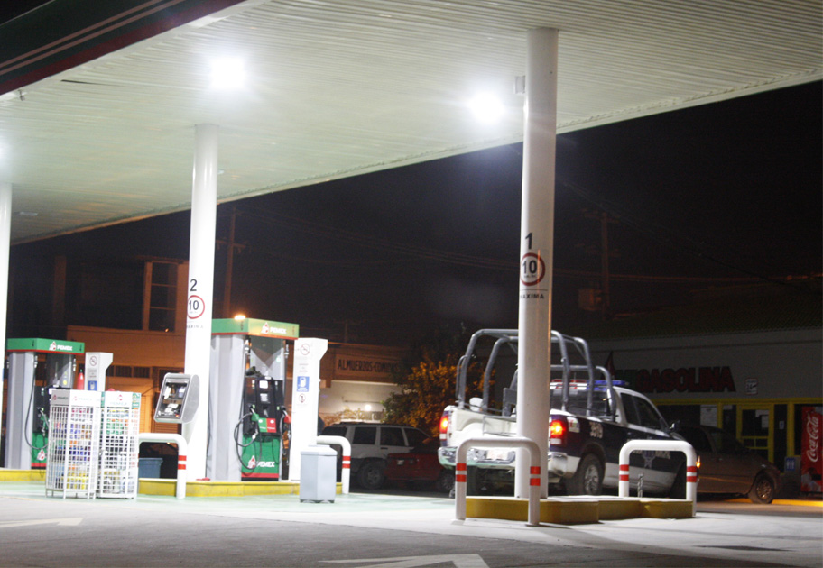 En una se llevaron 600 pesos y en la otra 800. 