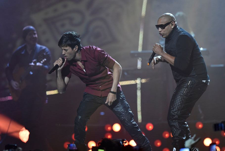 Enrique Iglesias arribó a Glasgow, Escocia, para ponerle el toque latino a los Europe Music Awards. 