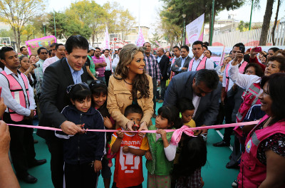 Nora Arias, jefa delegacional en Gustavo A. Madero inauguró el deportivo "Juventino Rosas" en Cuautepec.