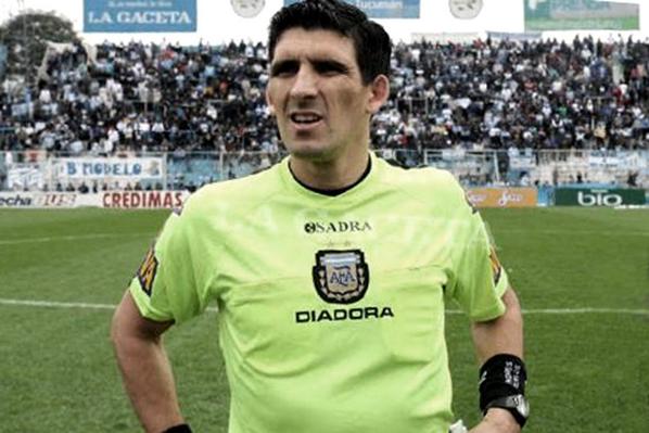 Andrés Merlos, árbitro de la Liga de Argentina 