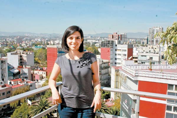Prepara una historia para los escenarios teatrales.