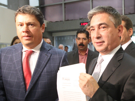 El dirigente estatal del PRI, Eduardo Bailey Elizondo; y el líder del partido tricolor en Monterrey, Aldo Fasci Zuazua.