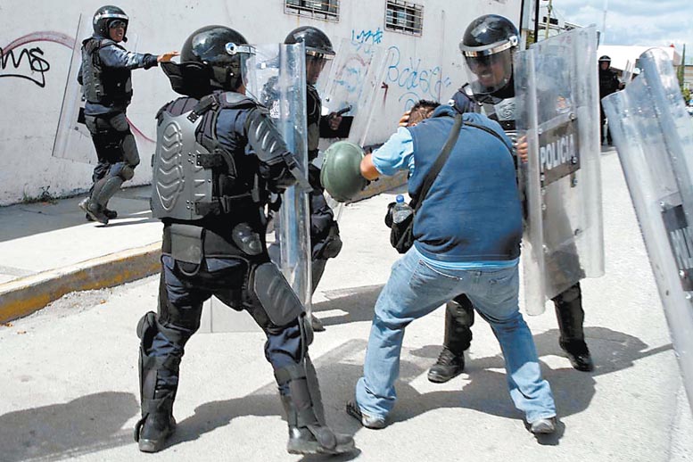 Amagan con un paro en caso de seguir las agresiones.