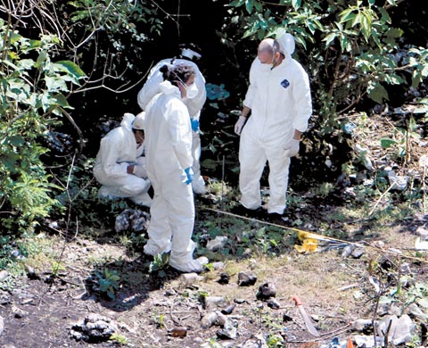 Sitio donde fueron encontrados restos óseos calcinados. 