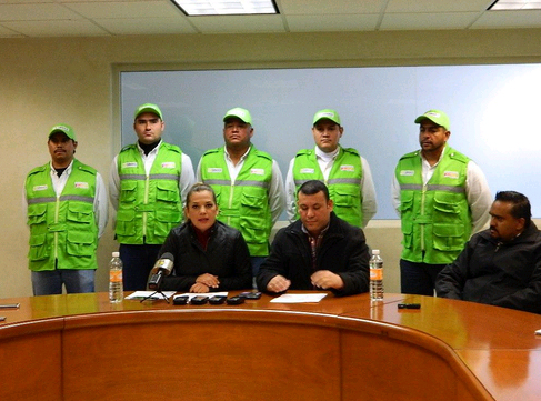 Así estarán identificados los trabajadores que realizarán la revisión.