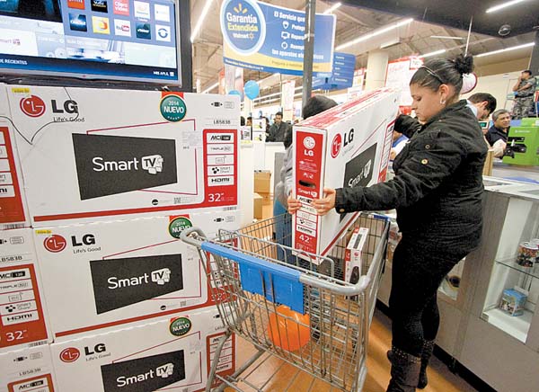 Primer día de compras del Buen Fin.