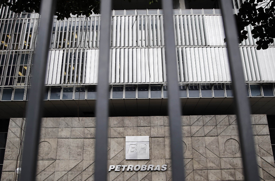 Los escándalos de corrupción de Petrobras han provocado una crisis en el gobierno de Dilma Rousseff.