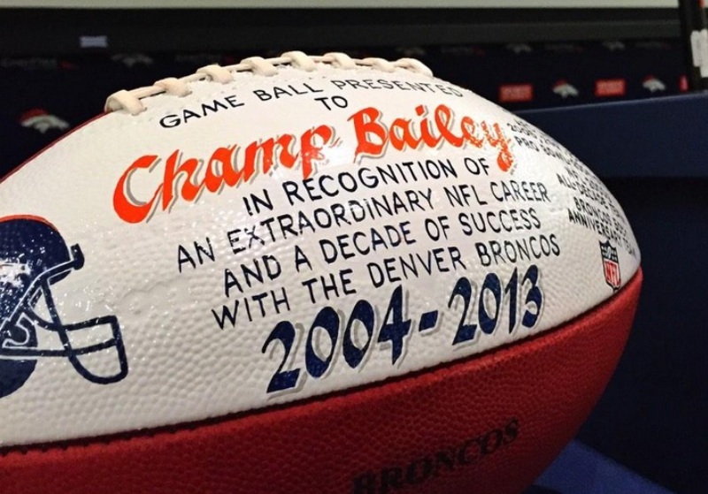 El balón en agradecimiento a Champ