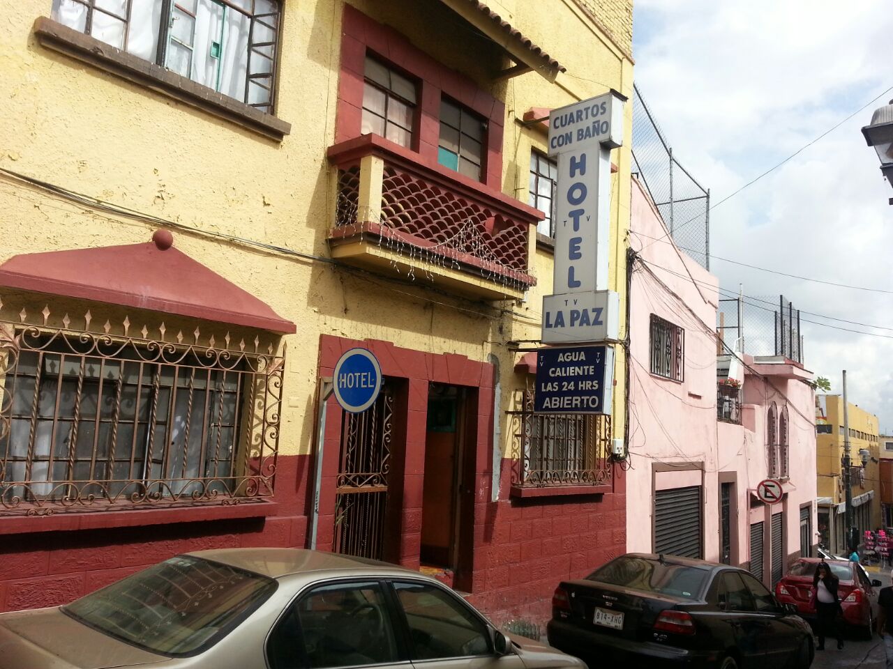Los indocumentados estaban en un hotel del centro. 