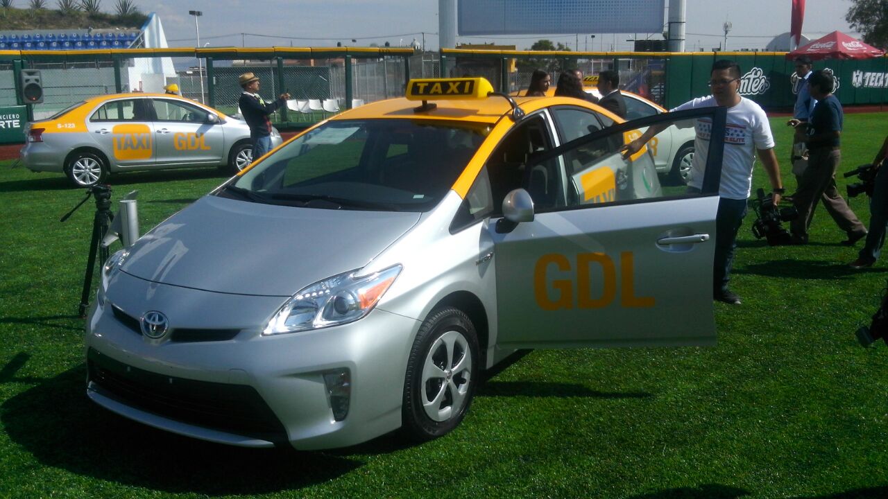 Nuevos modelos de taxi para Guadalajara y Puerto Vallarta