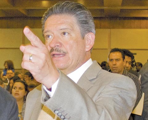 Carlos Navarrete asegura que “cuidarán” a sus próximos candidatos. 