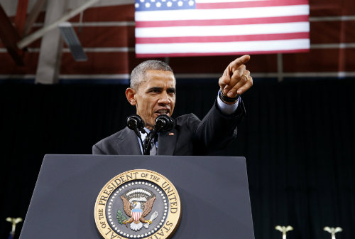 El presidente estadounidense, Barack Obama habla sobre la reforma migratoria durante una visita a Del Sol High School en Las Vegas, Nevada.