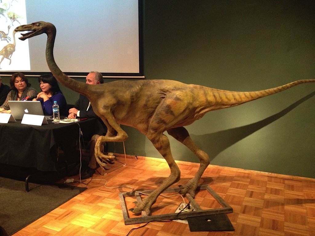 Representación del Saltillomimus rápidus, encontrado por la paleontóloga Martha Carolina Aguillón Martínez.