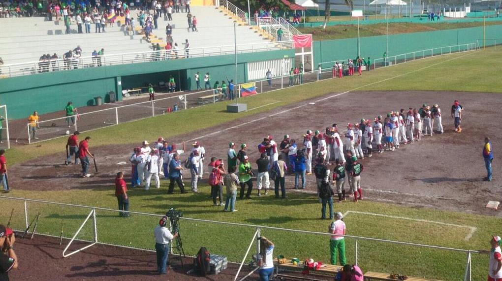 México se vio doblegado por Venezuela