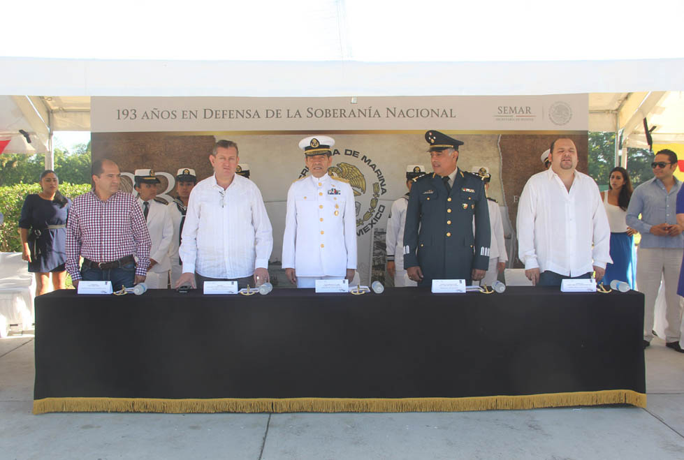 El acto de conmemoración fue presidido por el comandante de la Octava Zona Naval, el Vicealmirante Alberto Castillo Zárate