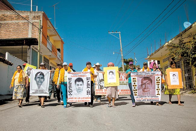 La caravana “Julio César Ramírez Nava” recorrió varios municipios de Guerrero hasta el Distrito Federal. 