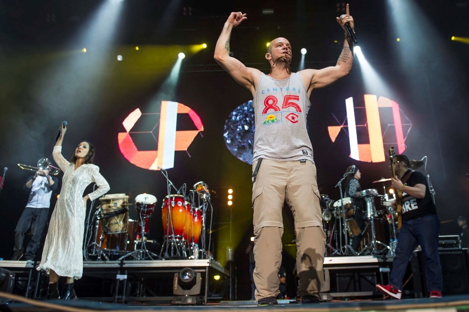 "Siempre vamos a defender las causas sociales porque así nos criaron nuestros padres", expresó Residente de Calle 13. 