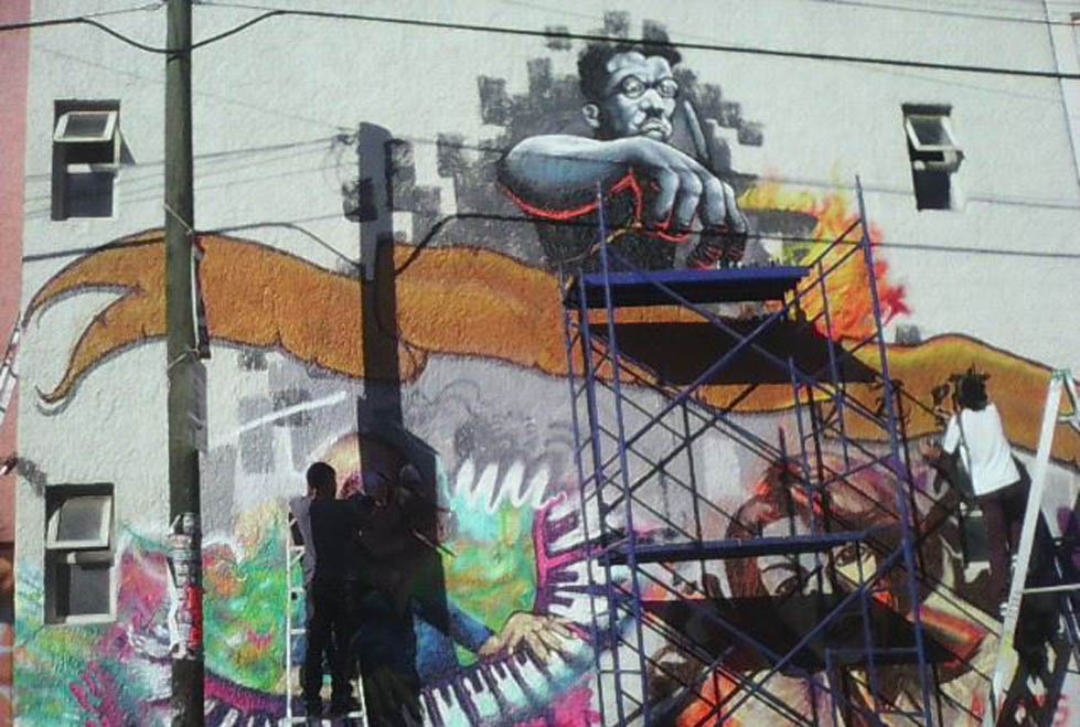 Alrededor de las 17:00 horas se terminaron los dos murales urbanos sobre los muros de la casa de la cultura