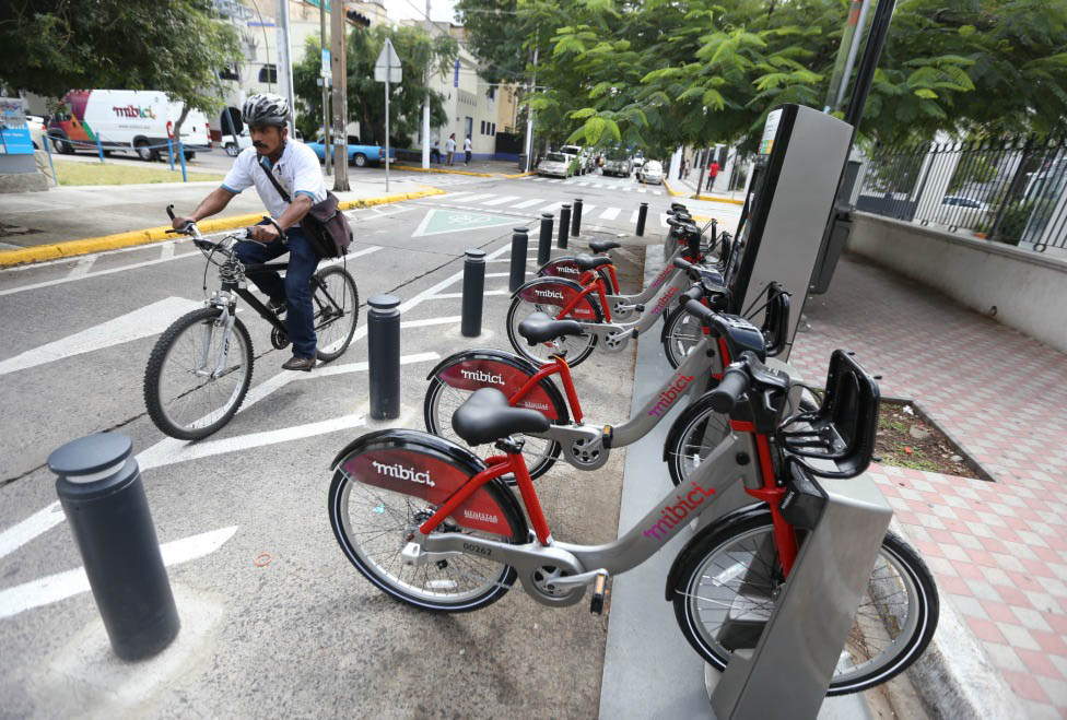 Como parte de la campaña que se realizará en siete puntos del centro histórico se recomendará al automovilistas dar preferencia a ciclistas