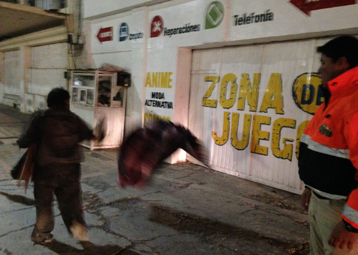 Muchos indigentes de Torreón rechazan la ayuda de Protección Civil.