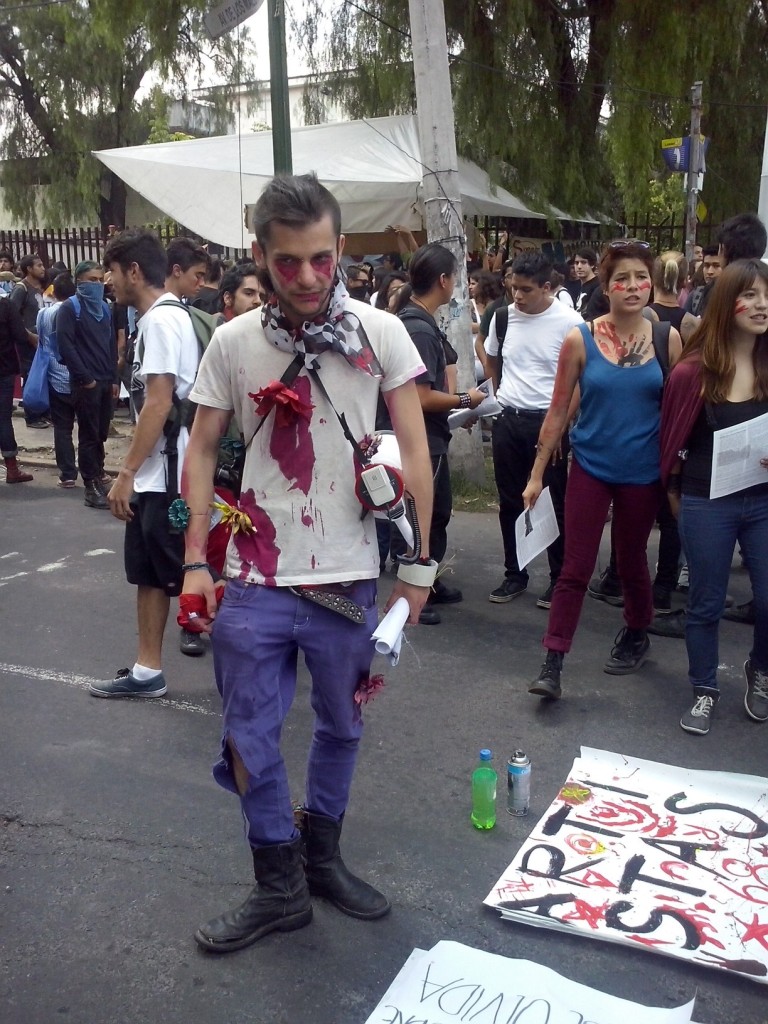 Sandino Bucio Dovalí durante una de las marchas en las que participó.