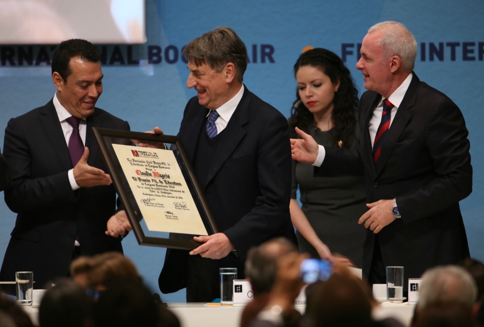  Claudio Magris fue reconocido con el premio FIL en Lenguas Romance. 