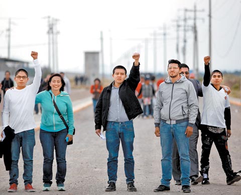 Los jóvenes a su salida del penal de máxima seguridad en Villa Aldama, Veracruz. 