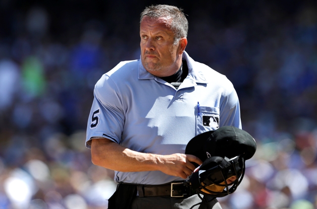 Dale Scott, umpire abiertamente homosexual