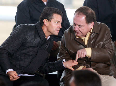 Empresarios estuvieron presentes en la inauguración. 