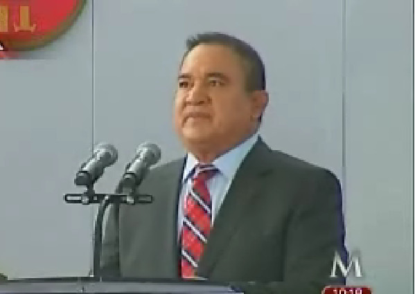 Pablo Bedolla durante su segundo informe de labores.