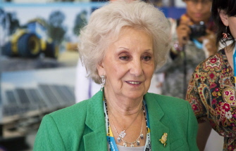 Estela de Carlotto, presidenta de las Abuelas de Plaza de Mayo, en la Feria del Libro de Guadalajara 