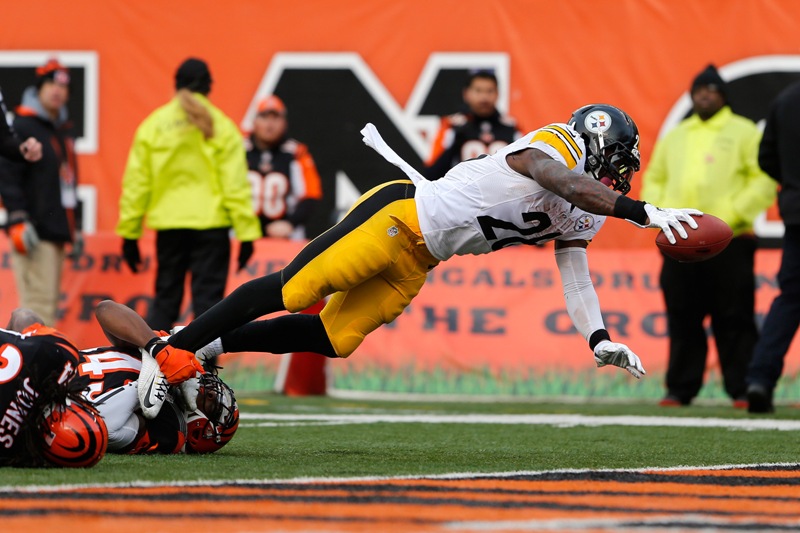 Le' Veon Bell dio un gran juego 